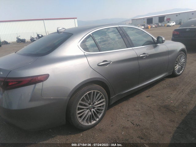ZARFAEEN0J7567915 Alfa Romeo Giulia Ti Lusso