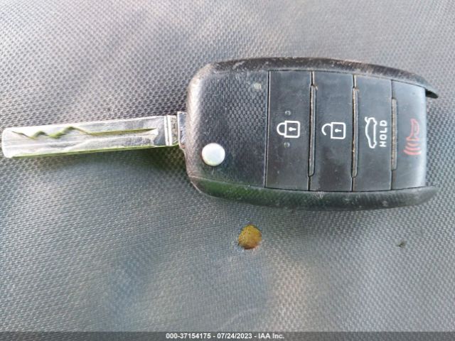 KNADM4A36E6324657 KIA RIO LX