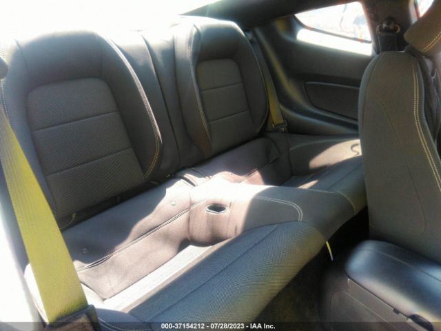 1FA6P8AM4G5302254 Ford Mustang V6