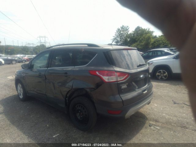 1FMCU9GX9FUB23785 Ford ESCAPE SE