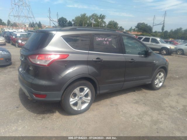 1FMCU9GX9FUB23785 Ford ESCAPE SE