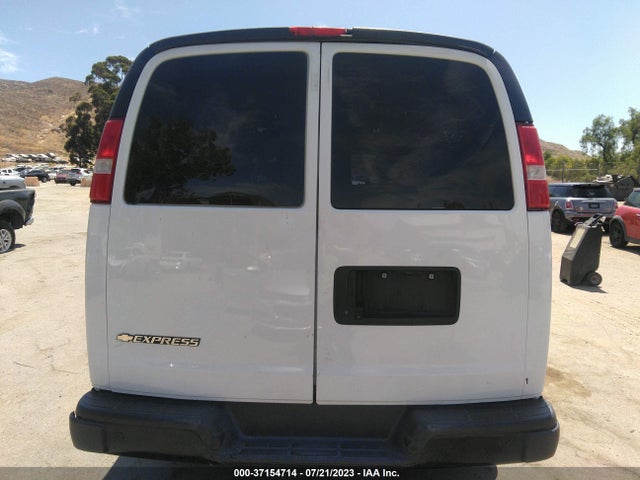 Chevrolet EXPRESS CARGO VAN 2018 1GCWGAFPXJ1301337 Image 16