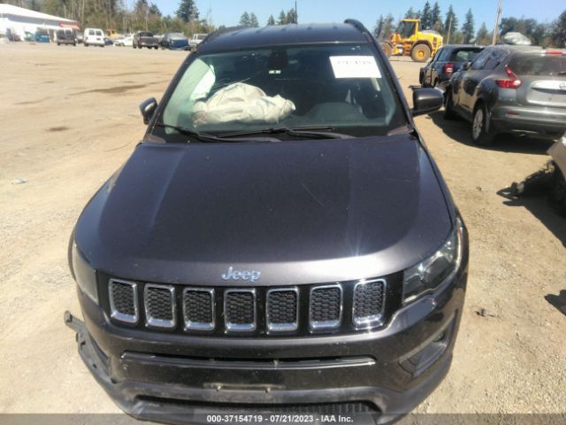 3C4NJDBB0JT243997 Jeep Compass Latitude