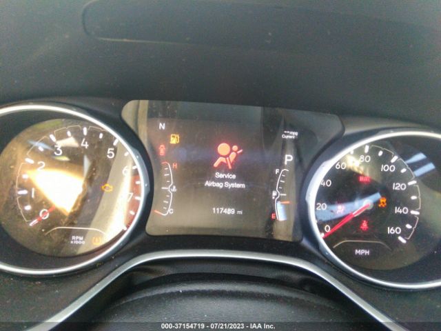 3C4NJDBB0JT243997 Jeep Compass Latitude