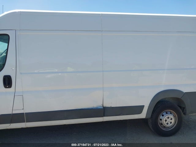 3C6TRVDG9JE110455 RAM Promaster Cargo Van
