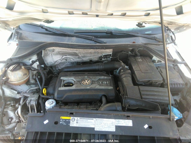 WVGAV7AX3HK013184 Volkswagen TIGUAN