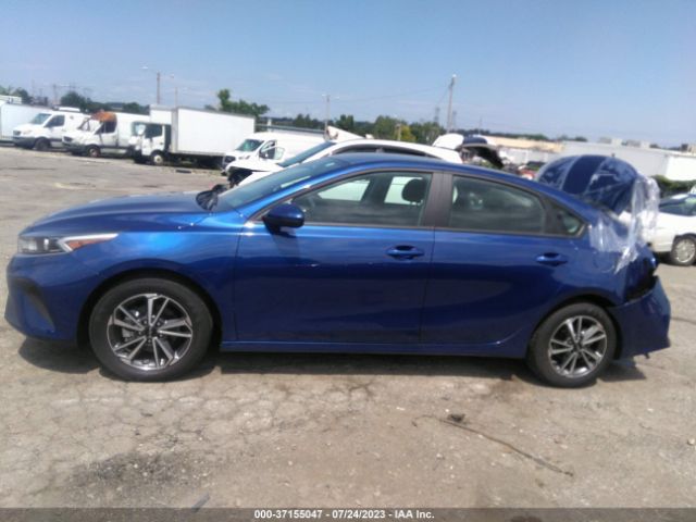 3KPF24AD3PE586126 KIA Forte Lxs