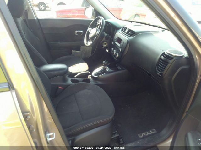 KNDJN2A2XE7018652 KIA Soul Base