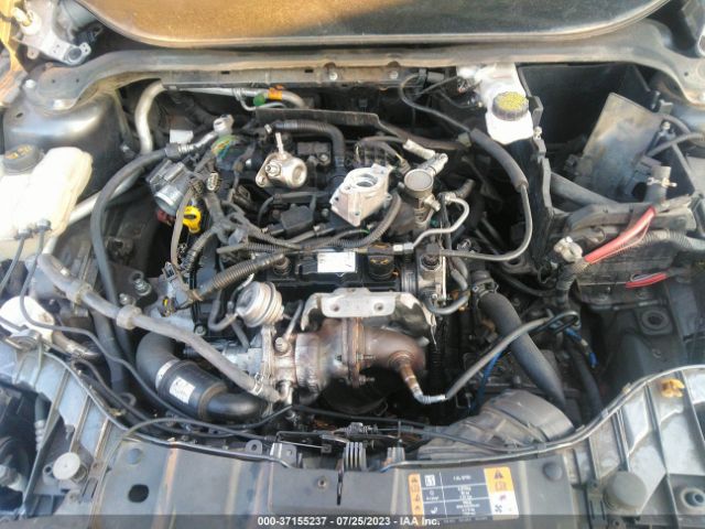 1FADP3FE2JL259581 Ford FOCUS SE