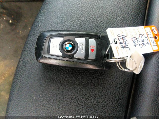 WBA8E1G54GNT37454 BMW 3 Series 320i