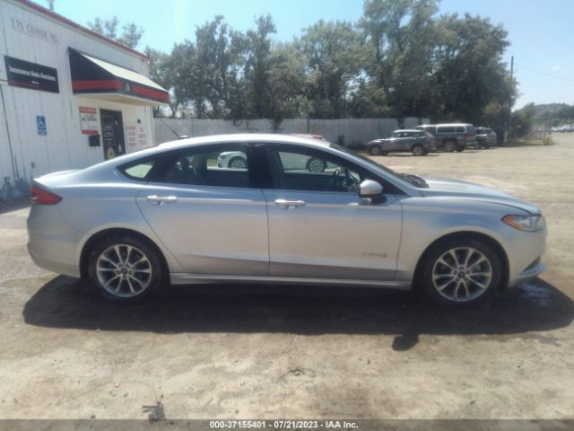 3FA6P0LU2HR238521 Ford Fusion Hybrid Se
