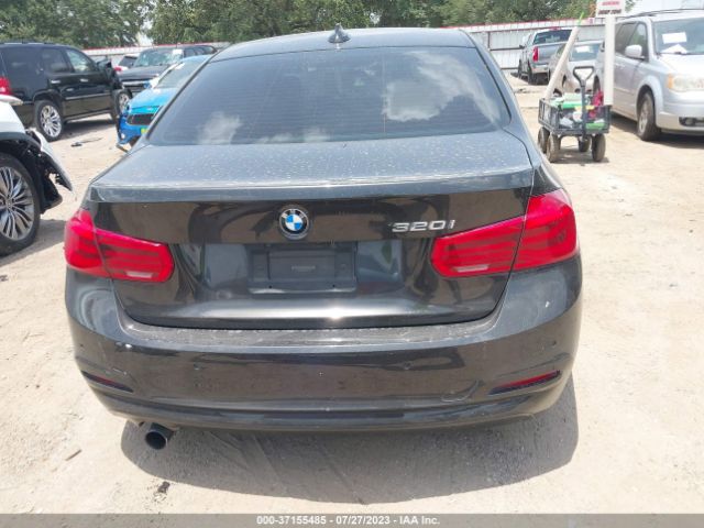 WBA8A9C54HK619760 BMW 3 Series 320i