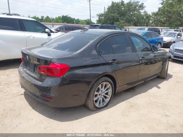 WBA8A9C54HK619760 BMW 3 Series 320i