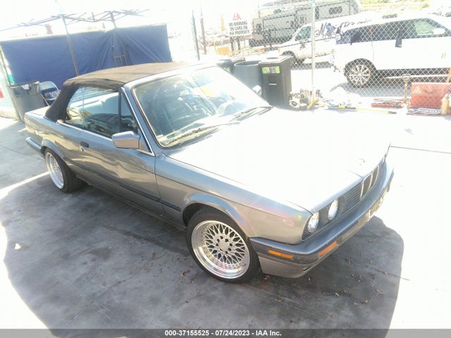 1992 BMW 325 IC VIN: WBABB1312NEC05360