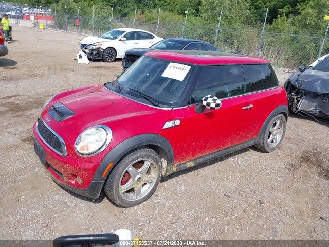 2007 MINI COOPER HARDTOP VIN: WMWMF33567TT53860