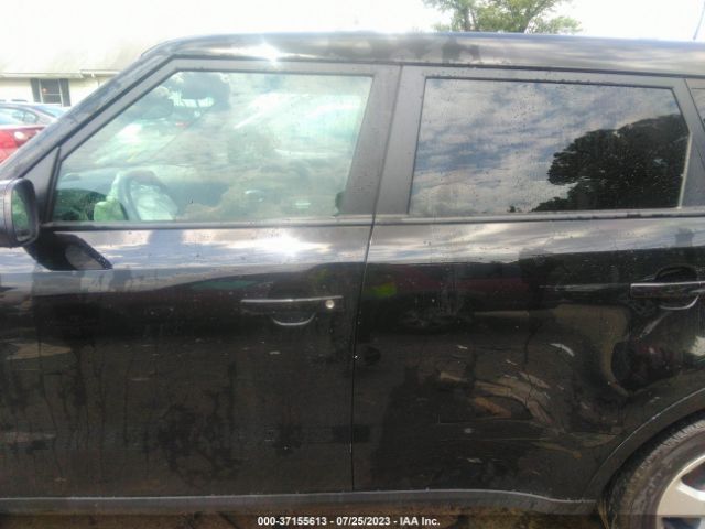 KNDJN2A26H7882201 KIA Soul Base