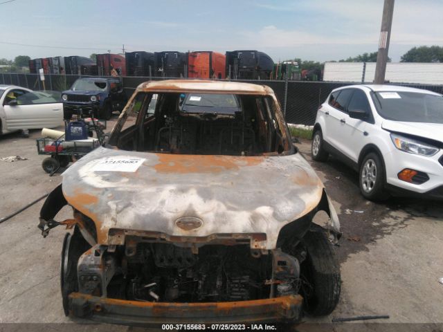 KNDJN2A27G7834205 KIA Soul Base