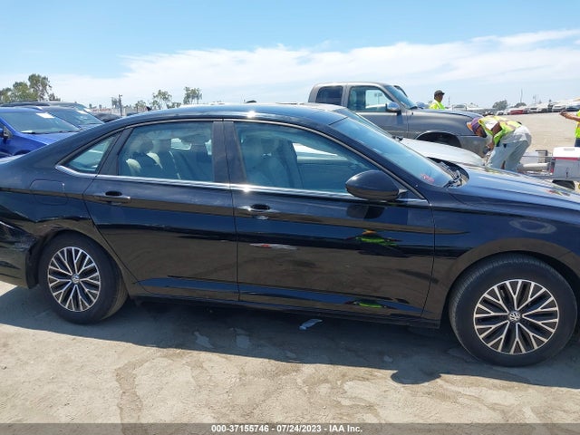 3VWC57BU5KM228242 Volkswagen Jetta S/se/r-line