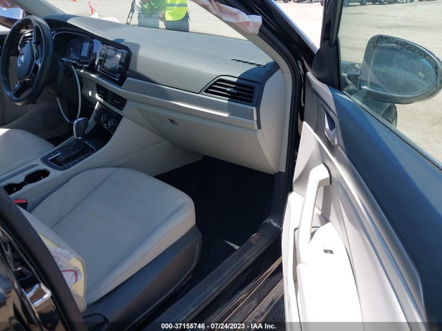 3VWC57BU5KM228242 Volkswagen Jetta S/se/r-line