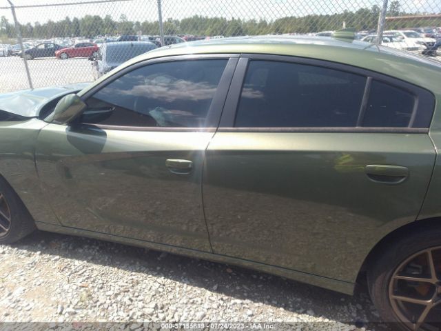 2C3CDXBGXKH572281 Dodge Charger Sxt
