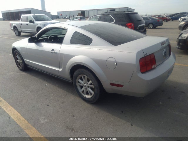 2005 FORD MUSTANG DELUXE/PREMIUM VIN: 1ZVFT80N555155453