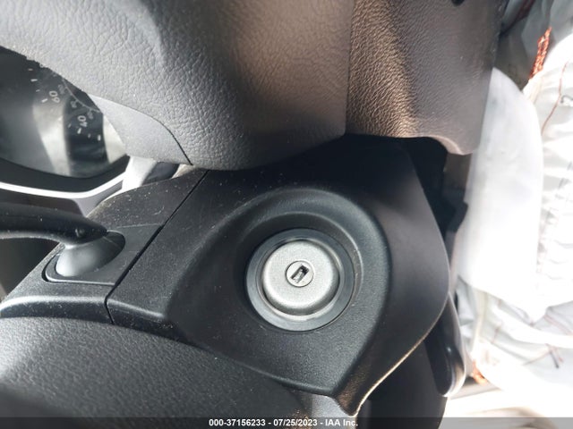 1FADP3F28HL258810 Ford FOCUS SE