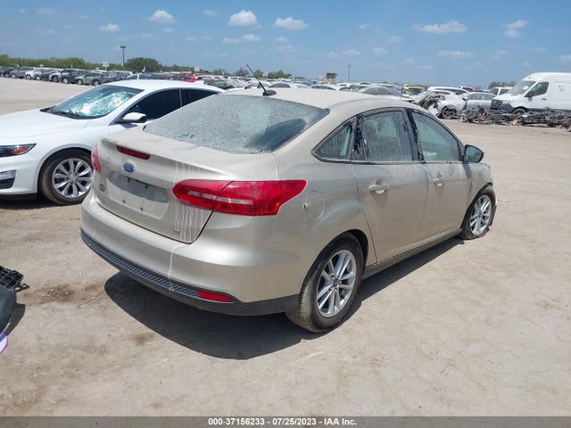 1FADP3F28HL258810 Ford FOCUS SE