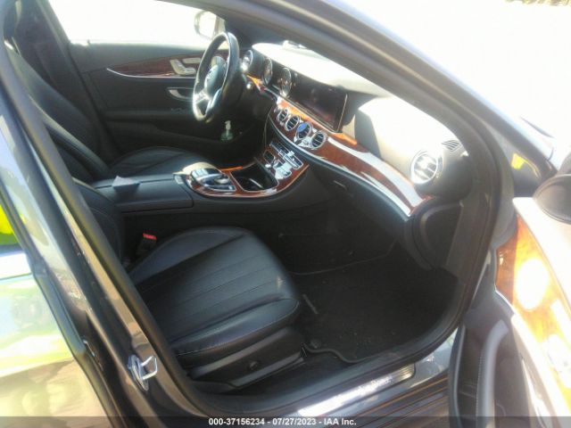 WDDZF4KB0KA542889 Mercedes-Benz E-class E 300