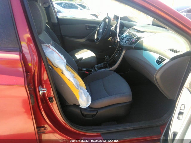 2016 HYUNDAI ELANTRA SE VIN: 5NPDH4AE4GH696337