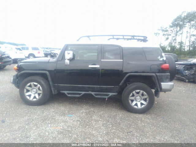 2014 Toyota FJ Cruiser, VIN: JTEBU4BF4EK182833