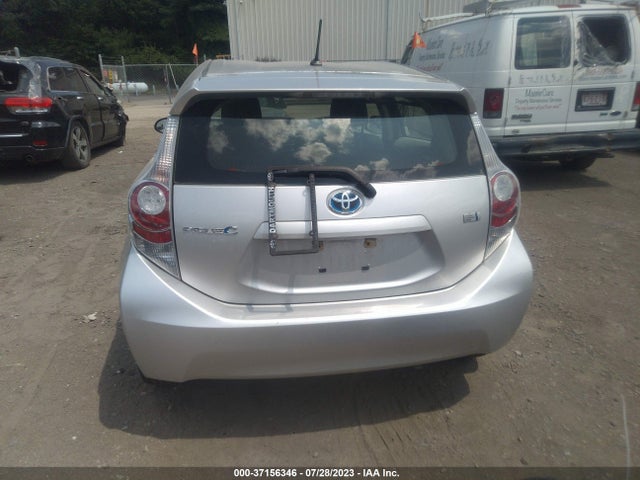 Toyota Prius C One/three/two/four 2014 JTDKDTB38E1564468 Image 16