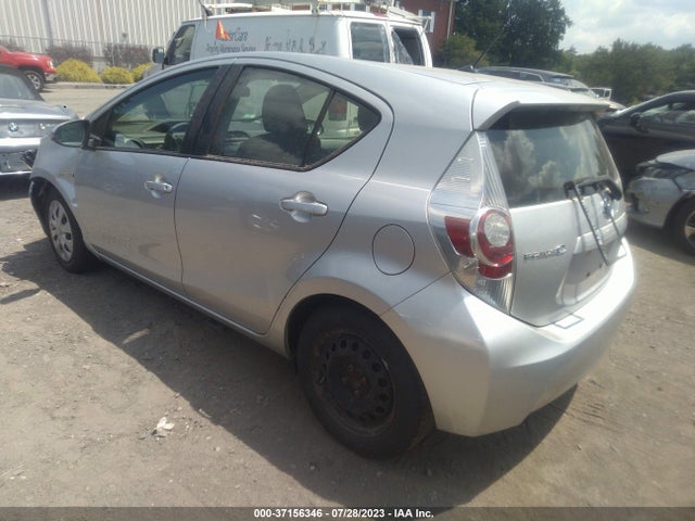 Toyota Prius C One/three/two/four 2014 JTDKDTB38E1564468 Image 3