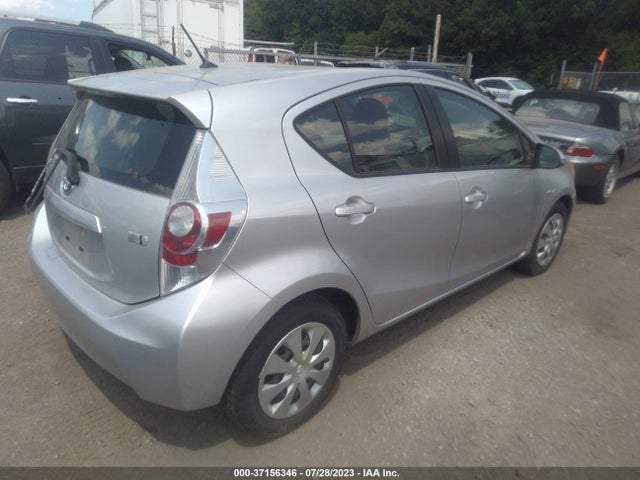 Toyota Prius C One/three/two/four 2014 JTDKDTB38E1564468 Image 4