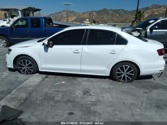 3VWDB7AJ4HM325770 Volkswagen Jetta 1.4t Se