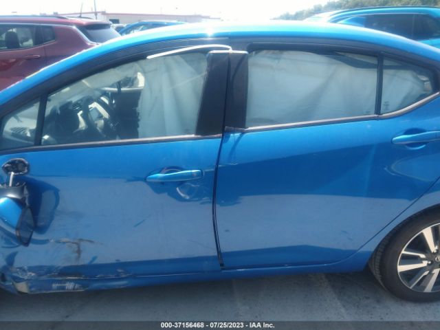 3N1CN8EV7ML823652 Nissan VERSA SV