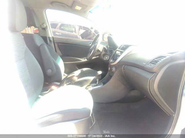 Hyundai ACCENT SE 2017 KMHCT5AEXHU343393 Image 6