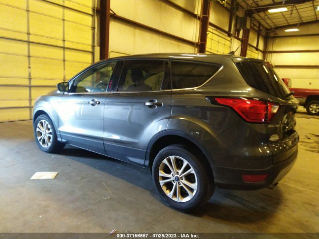 1FMCU0GDXKUB08692 Ford ESCAPE SE