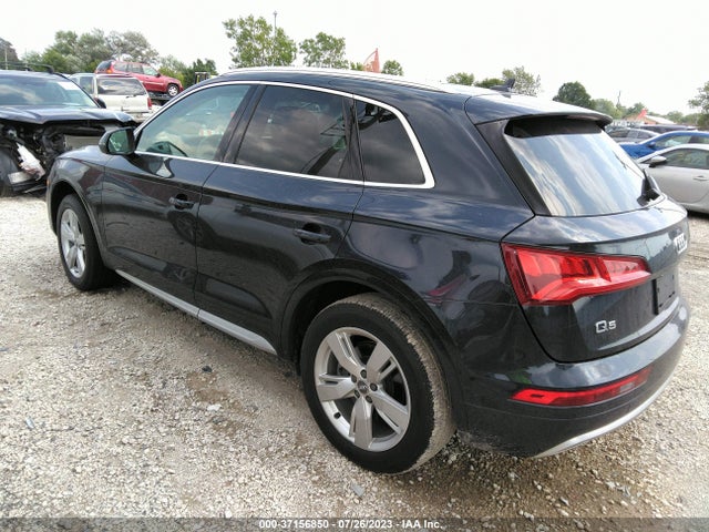 WA1BNAFY4K2027586 Audi Q5 Premium Plus