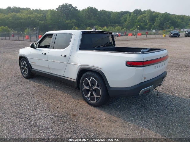 2022 RIVIAN R1T ADVENTURE PACKAGE VIN: 7FCTGAAA7NN011913