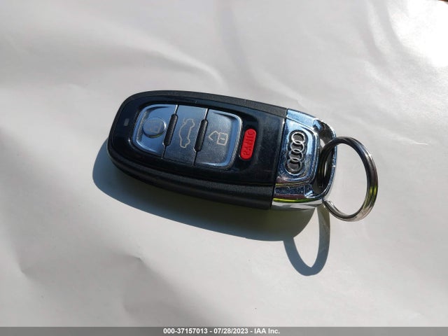 2017 Audi S8, VIN: WUAJ5AFDXHN900606