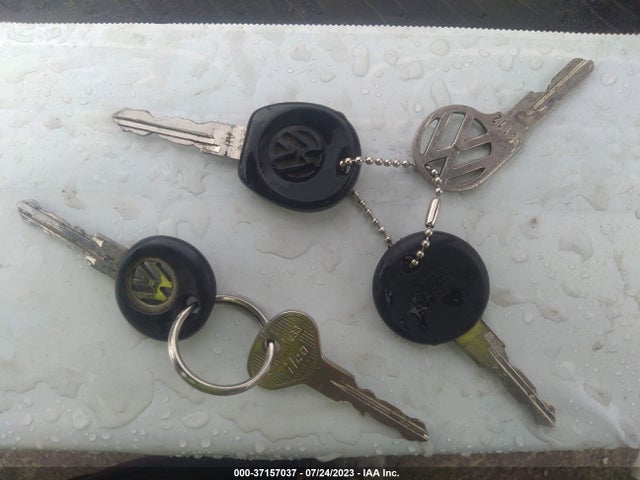 1998 VOLKSWAGEN JETTA TDI VIN: 3VWRF81H1WM248012