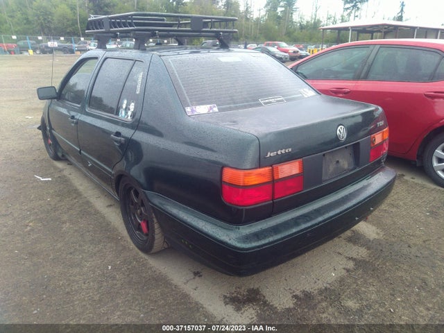 1998 VOLKSWAGEN JETTA TDI VIN: 3VWRF81H1WM248012