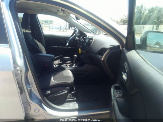 1C4PJMCB3EW171832 Jeep Cherokee Latitude