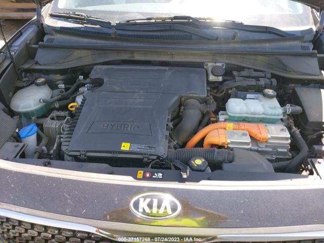 KNDCB3LC0K5301677 KIA NIRO LX