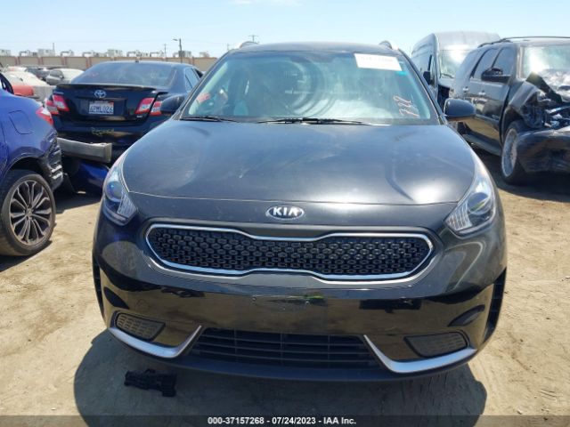 KNDCB3LC0K5301677 KIA NIRO LX