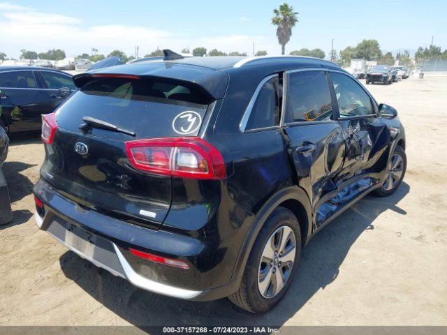 KNDCB3LC0K5301677 KIA NIRO LX