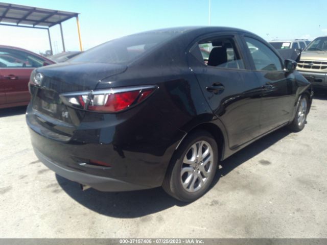 3MYDLBZV4GY137365 Scion IA