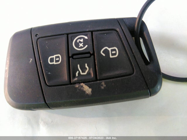 3VVRX7B24NM081911 Volkswagen TAOS SE