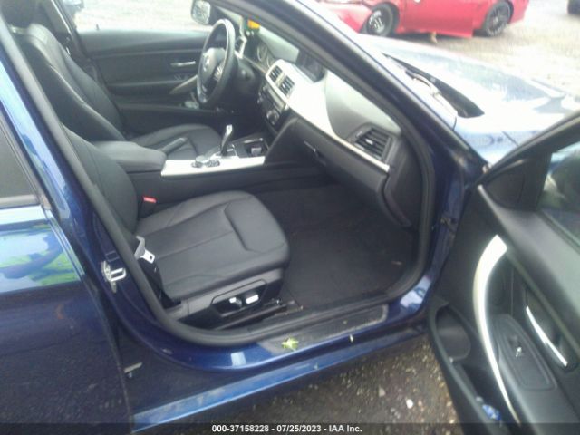 WBA8A3C56HK691296 BMW 3 Series 320i Xdrive