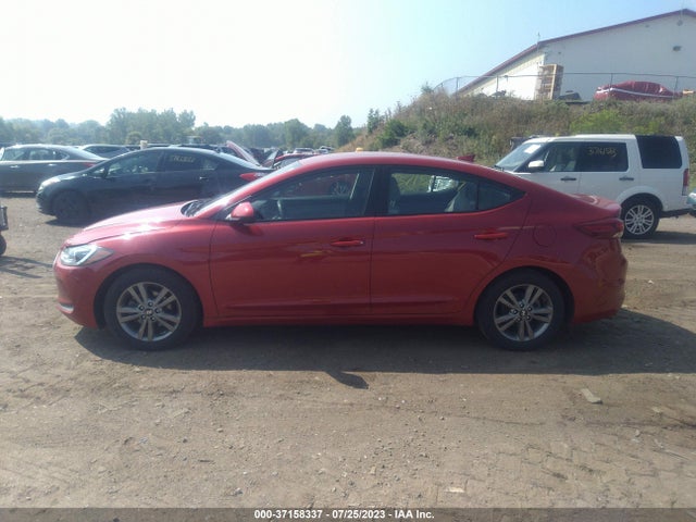 2018 HYUNDAI ELANTRA SEL VIN: 5NPD84LF3JH284391